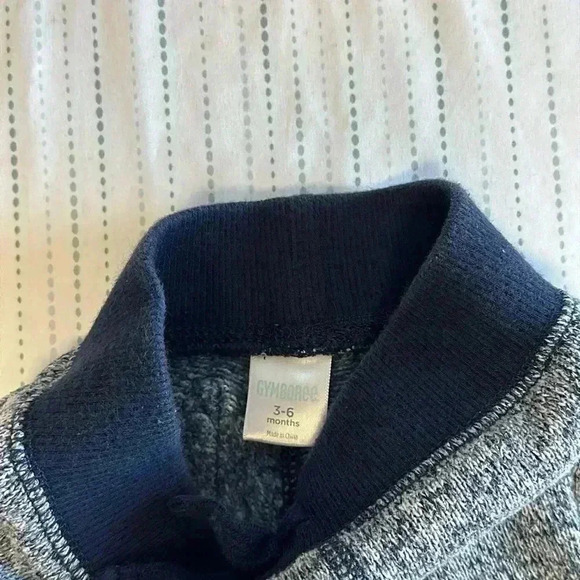 Gymboree - short sleeve onesie and joggers. Size 3 to 6  months - Picture 6 of 8